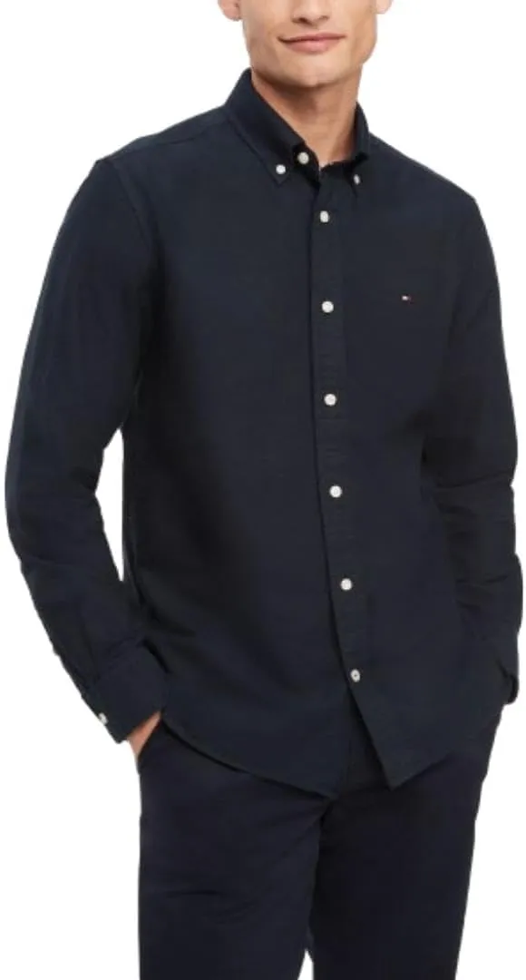 Tommy Hilfiger Men's Long Sleeve Button Down Oxford Shirt in Regular Fit