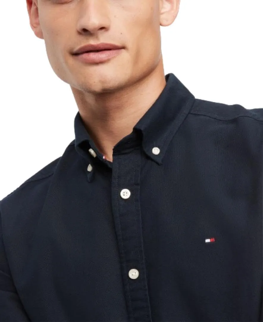 Tommy Hilfiger Men's Long Sleeve Button Down Oxford Shirt in Regular Fit